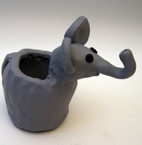 Elephant pinchpot critter